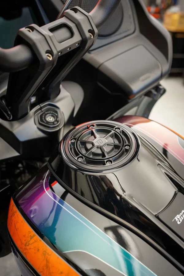 Kodlin K61167 Fuel Cap Gloss Black Harley-Davidson Touring 23-26